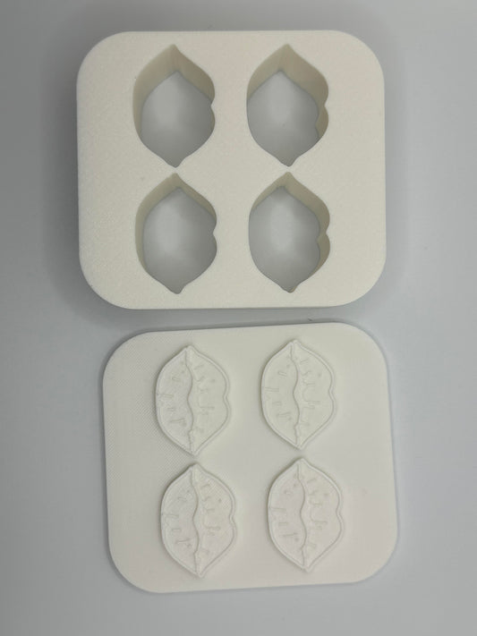 1" Kiss Mini Bath Bomb Mold